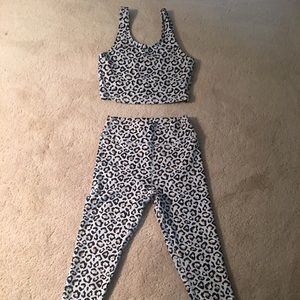 COPY - THE UPSIDE beautiful workout set!!!